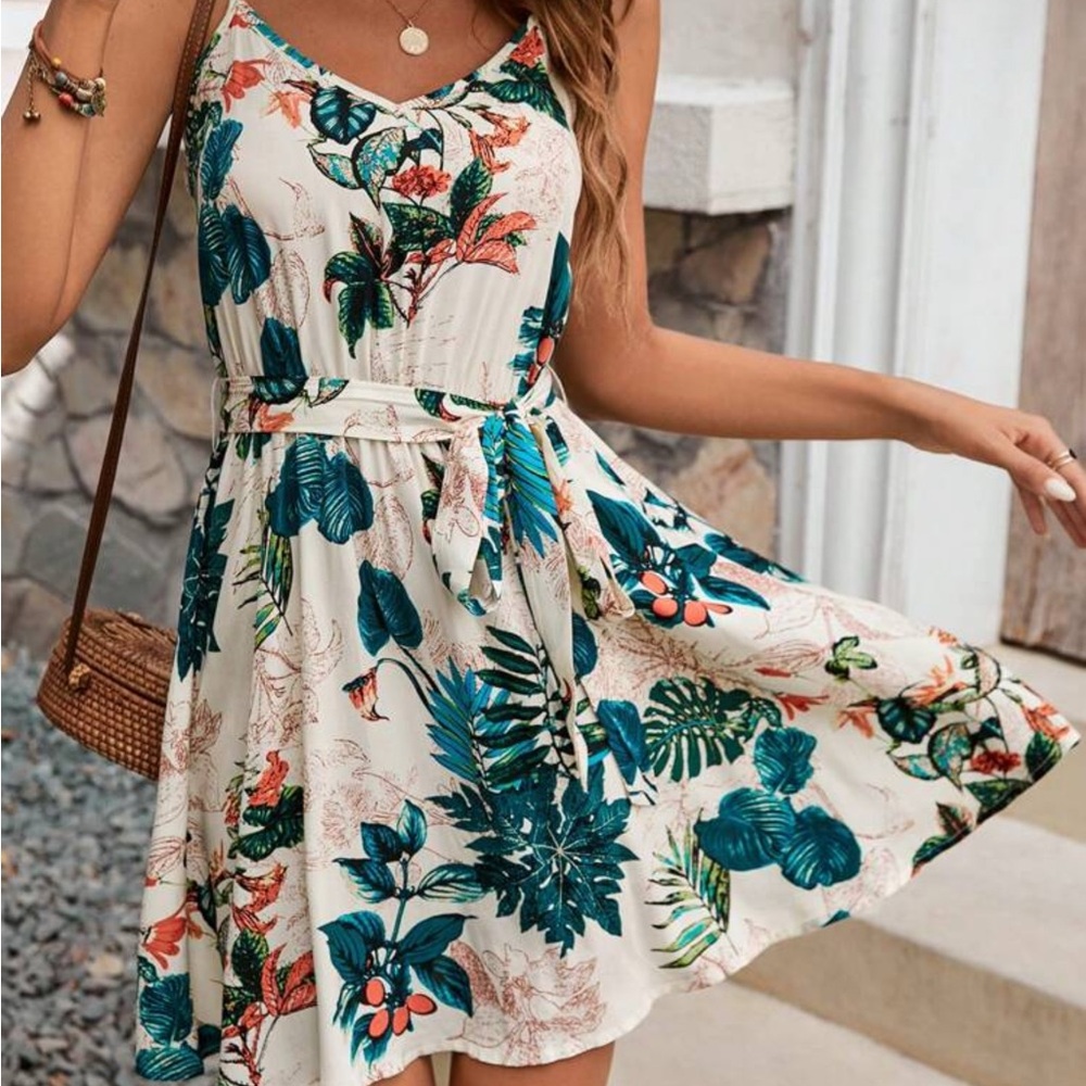 NWOT Floral Sleeveless Dress in Cream and Green